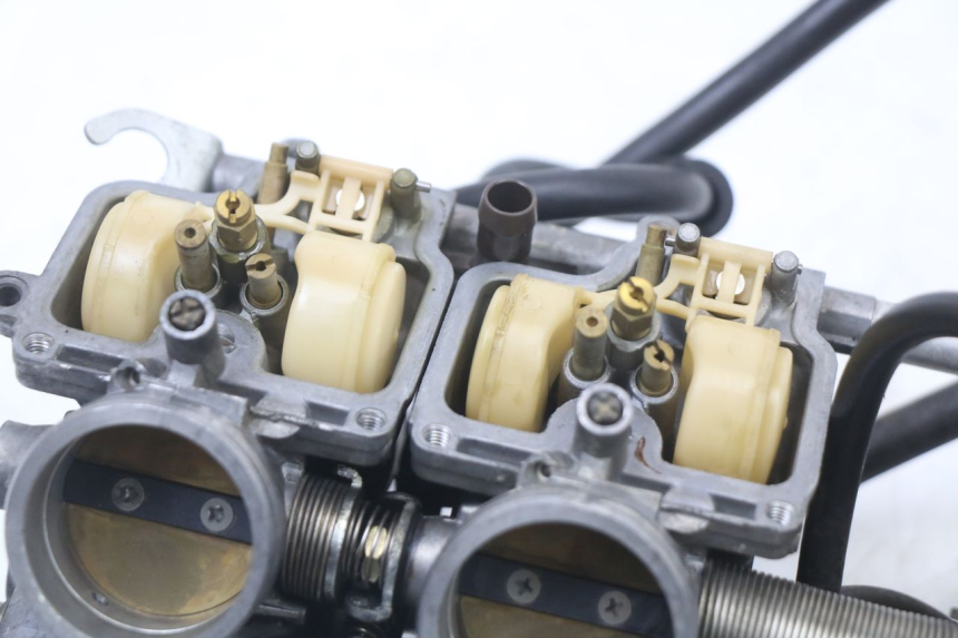 photo de VERGASER HONDA CBR F 1000 (1993 - 1996)