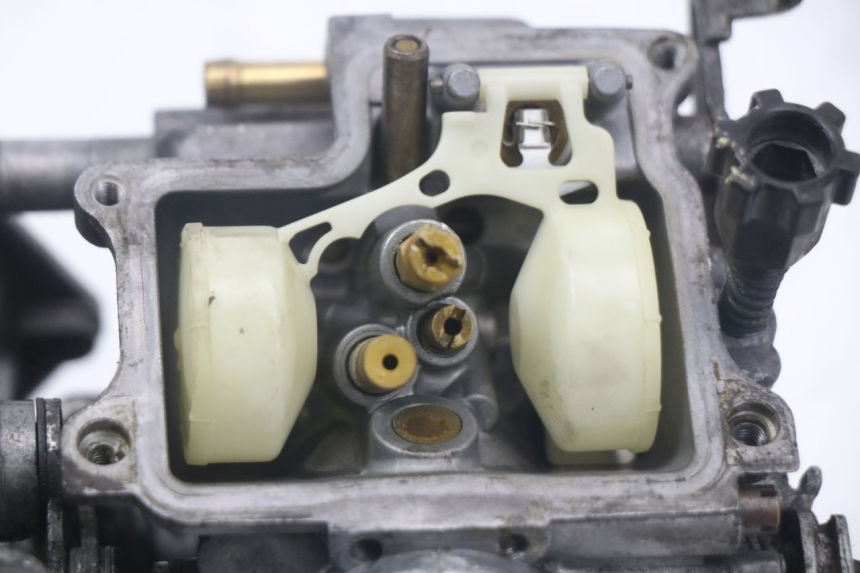 photo de VERGASER HONDA NTV DEAUVILLE 650 (1998 - 2001)
