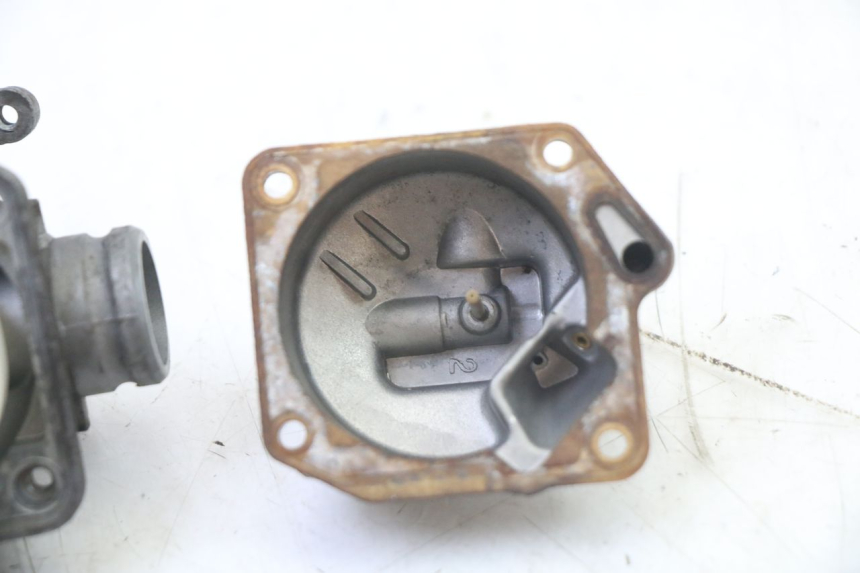 photo de VERGASER PEUGEOT KISBEE 2T 50 (2010 - 2017)