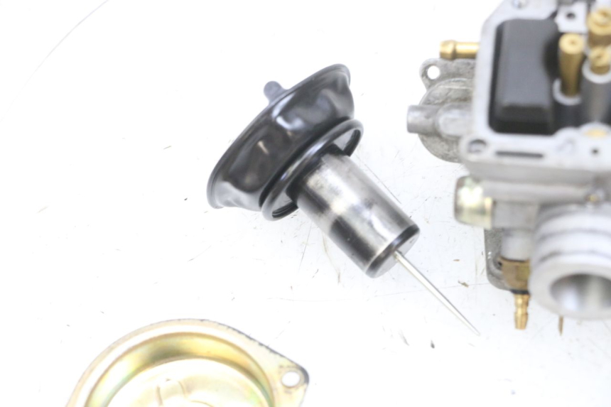 photo de VERGASER PEUGEOT KISBEE 4T 50 (2010 - 2017) - Kennzeichnungen und Originalreferenzen