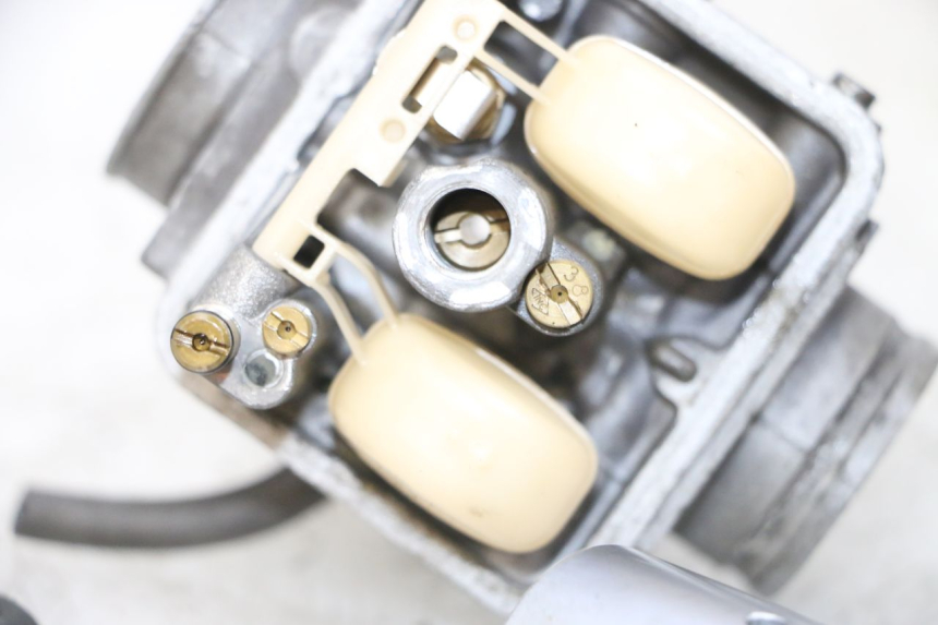 photo de VERGASER HONDA NSR R 125 (1994 - 2003) - Hochauflösende Nahaufnahme