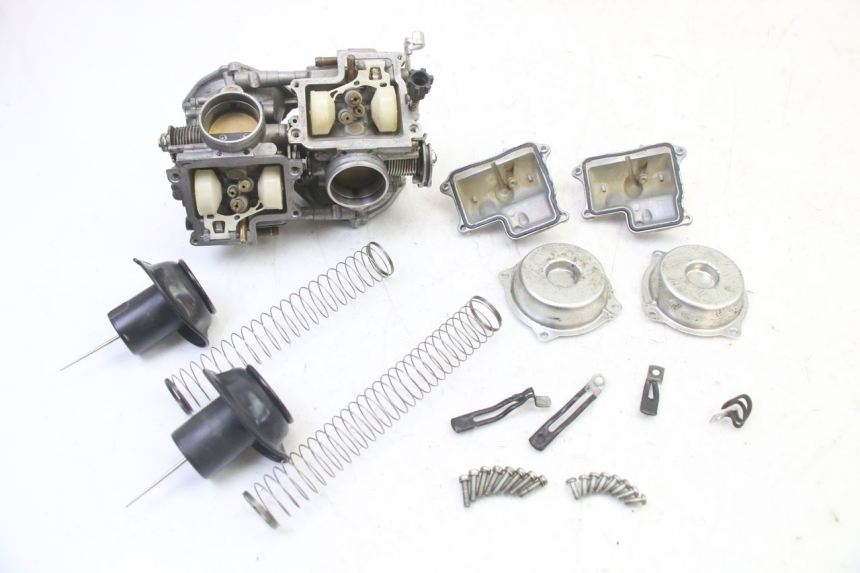 photo de VERGASER HONDA NTV DEAUVILLE 650 (2001 - 2006)