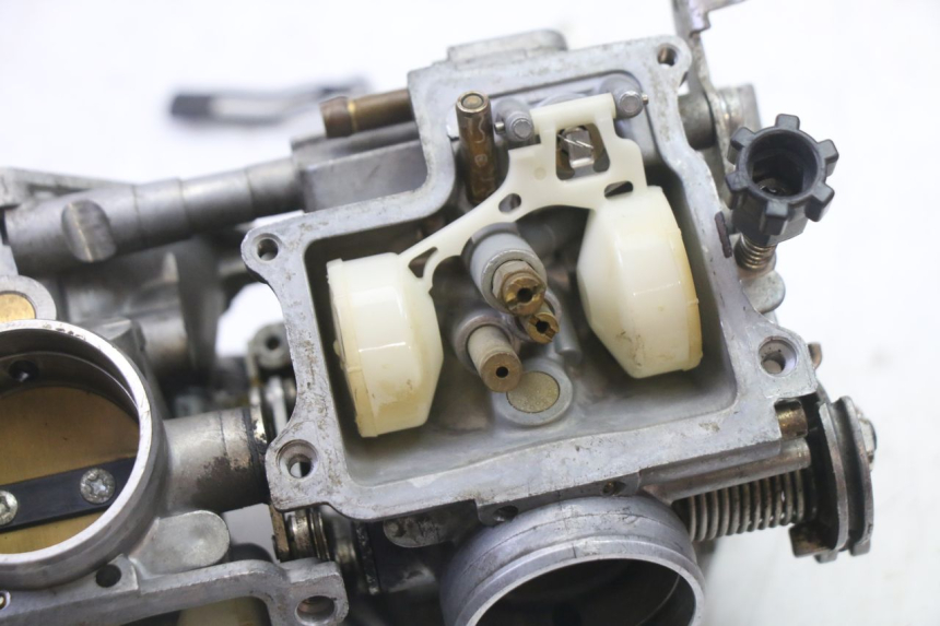 photo de VERGASER HONDA NTV DEAUVILLE 650 (2001 - 2006)