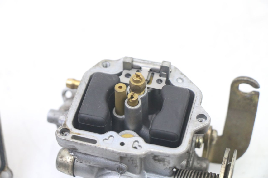 photo de VERGASER PEUGEOT KISBEE 4T 50 (2010 - 2017)
