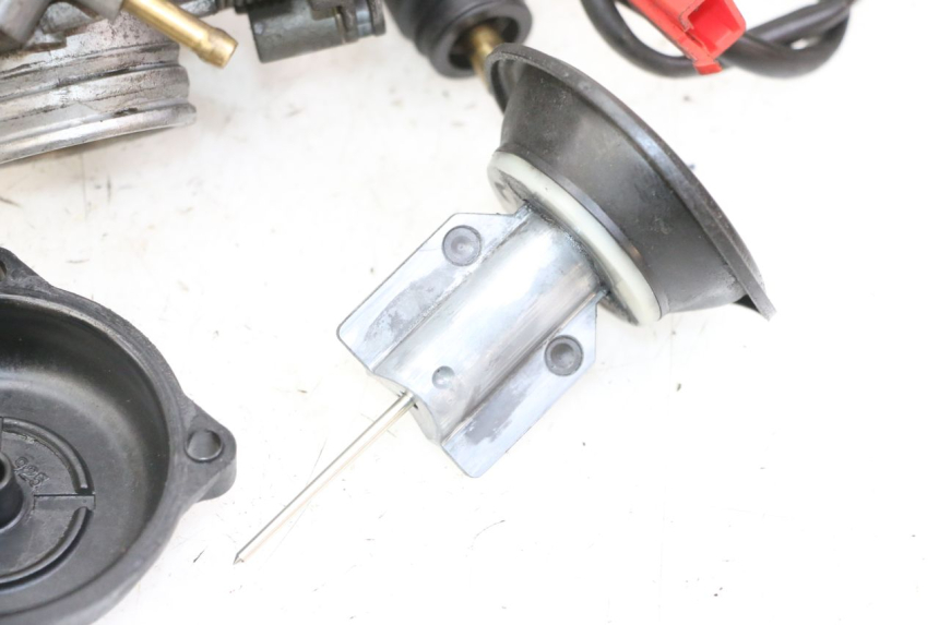 photo de VERGASER PIAGGIO VESPA GRANTURISMO 200 (2004 - 2005)