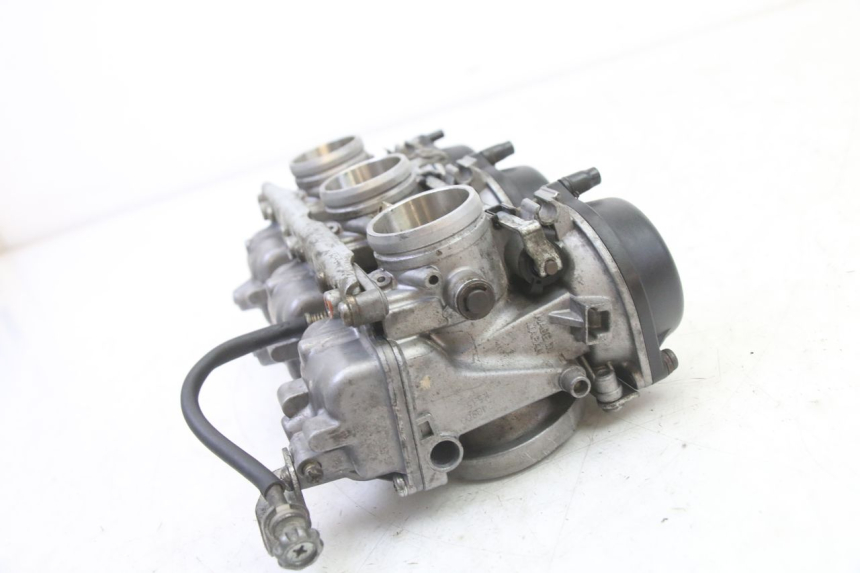 photo de VERGASER TRIUMPH SPRINT 900 (1995 - 1998)