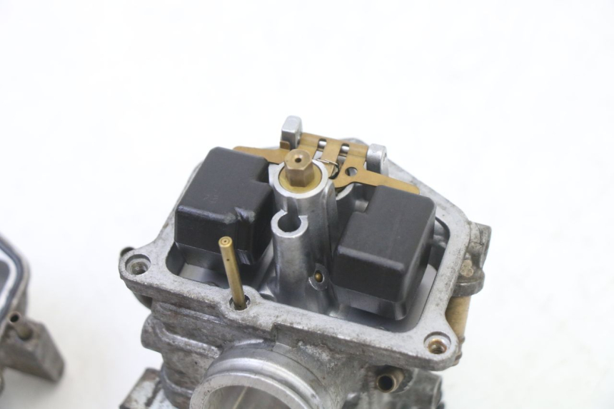 photo de VERGASER YAMAHA TDR DELTABOX 125 (1993 - 2003)