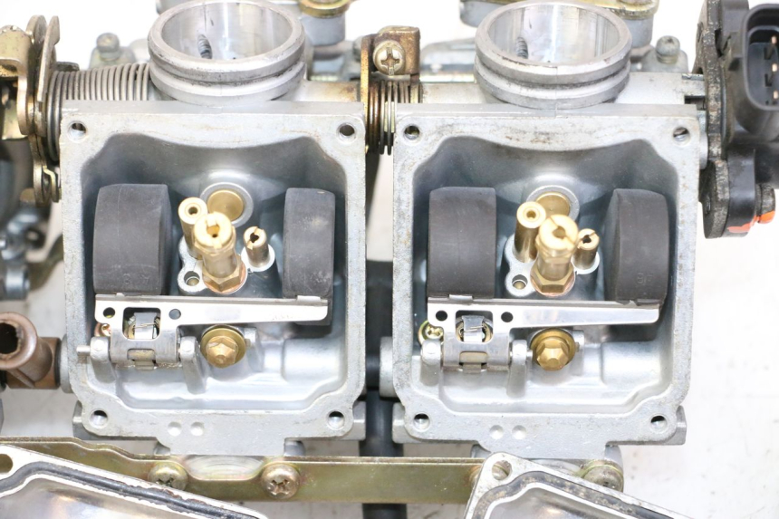 photo de VERGASER YAMAHA XJN DIVERSION 600 (2000 - 2003)