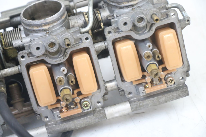 photo de VERGASER YAMAHA FZS FAZER 600 (2001 - 2003)