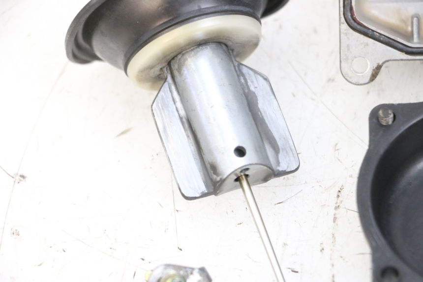 photo de VERGASER KAWASAKI ZR 7 750 (1999 - 2001) - Kennzeichnungen und Originalreferenzen