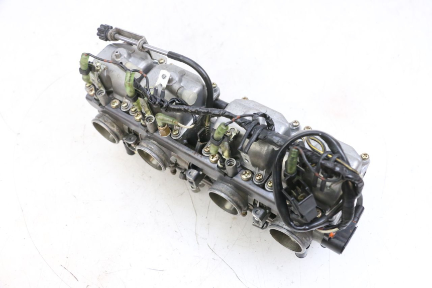 photo de VERGASER KAWASAKI ZR 7 750 (1999 - 2001) - Alternative Perspektive