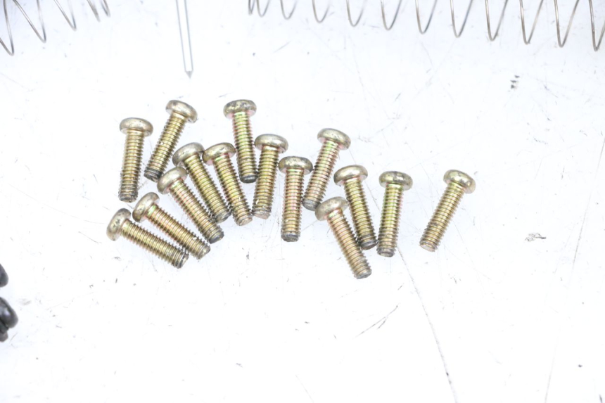 photo de VERGASER KAWASAKI ZR 7 750 (1999 - 2001) - Hochauflösende Nahaufnahme