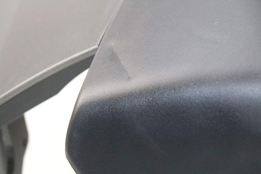 photo de HECKVERKLEIDUNG PEUGEOT METROPOLIS 400 (2017 - 2020)