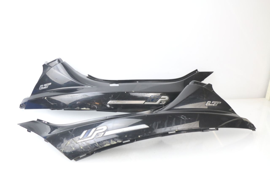 photo de HECKVERKLEIDUNG PIAGGIO MP3 LT 300 (2010 - 2016)