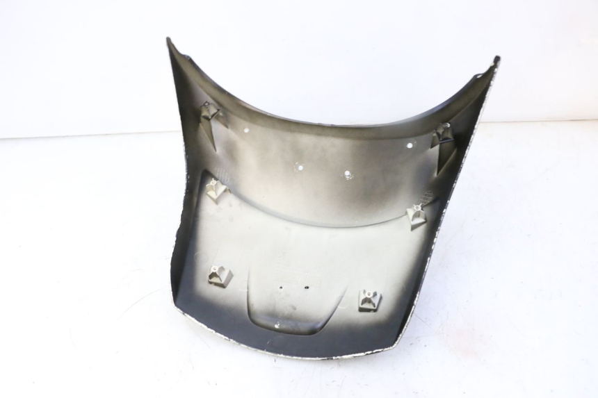 photo de HECKVERKLEIDUNG PEUGEOT SATELIS 125 (2013 - 2018) - Oberflächenzustand und Material