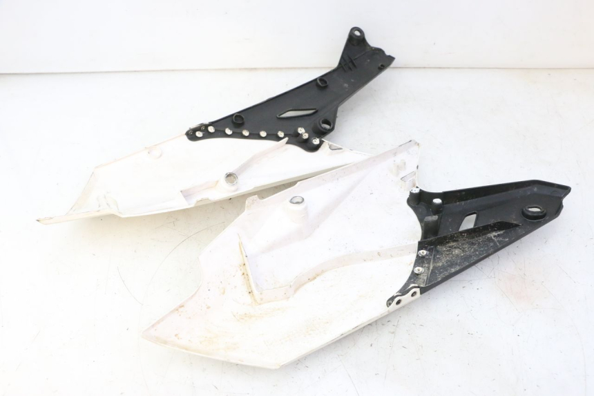 photo de HECKVERKLEIDUNG YAMAHA YZF YZ-F 450 (2014 - 2016)