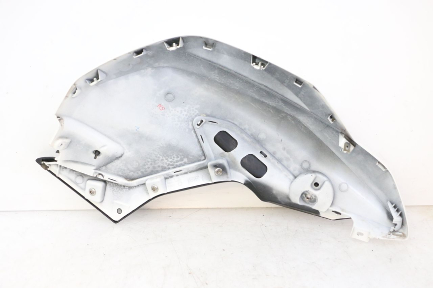 photo de TANK VERKLEIDUNG LINKS BMW G310 R 310 (2016 - 2020)