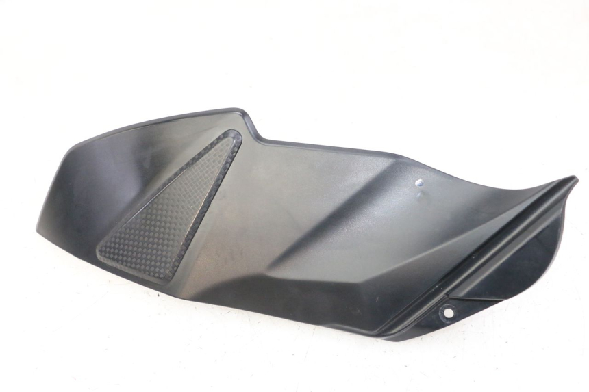 photo de LINKS TANKVERKLEIDUNG SUZUKI GSR 750 (2011 - 2017)
