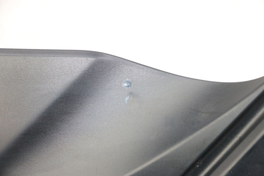 photo de LINKS TANKVERKLEIDUNG SUZUKI GSR 750 (2011 - 2017)