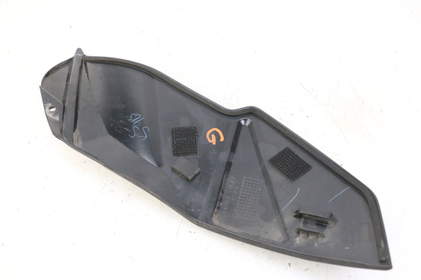 photo de LINKS TANKVERKLEIDUNG SUZUKI GSR 750 (2011 - 2017)