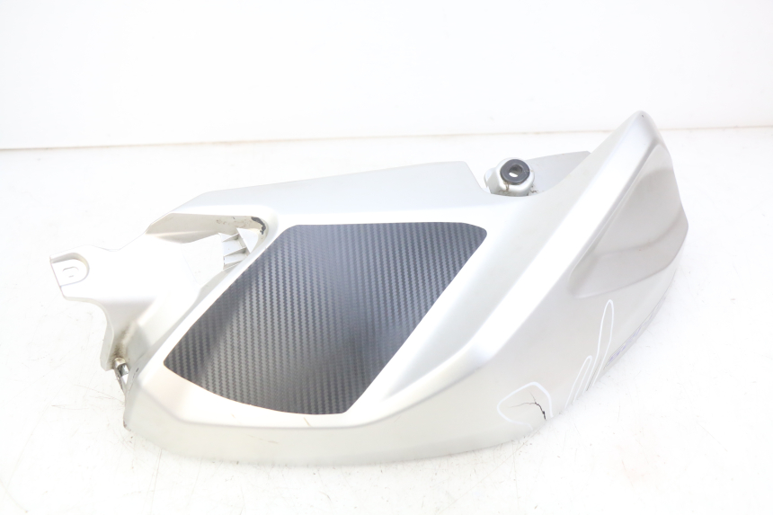 photo de LINKSVERKLEIDUNG TANK YAMAHA MT ABS 125 (2014 - 2018)