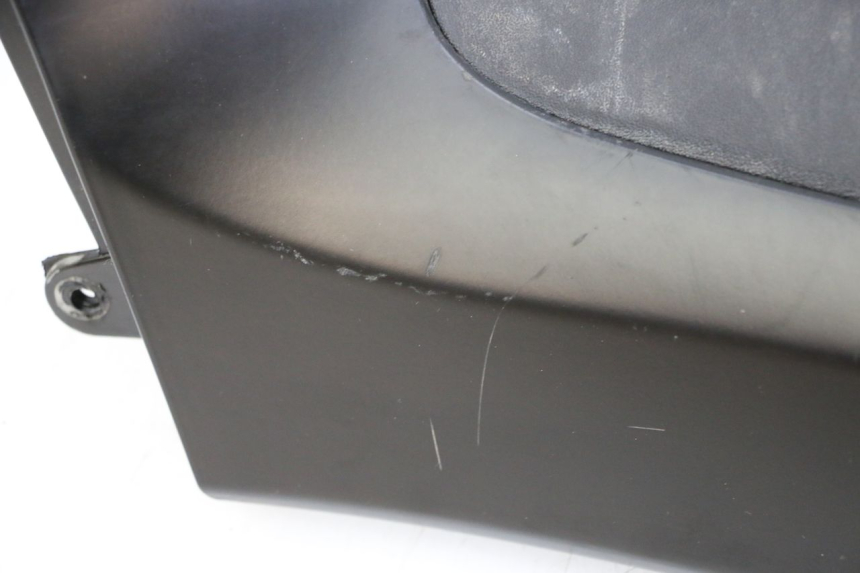 photo de TANK VERKLEIDUNG PIAGGIO MP3 HPE 350 (2018 - 2020) - Charakteristische Merkmale