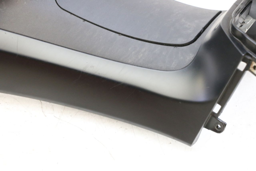 photo de TANK VERKLEIDUNG PIAGGIO MP3 HPE 350 (2018 - 2020) - Alternativer Blickwinkel