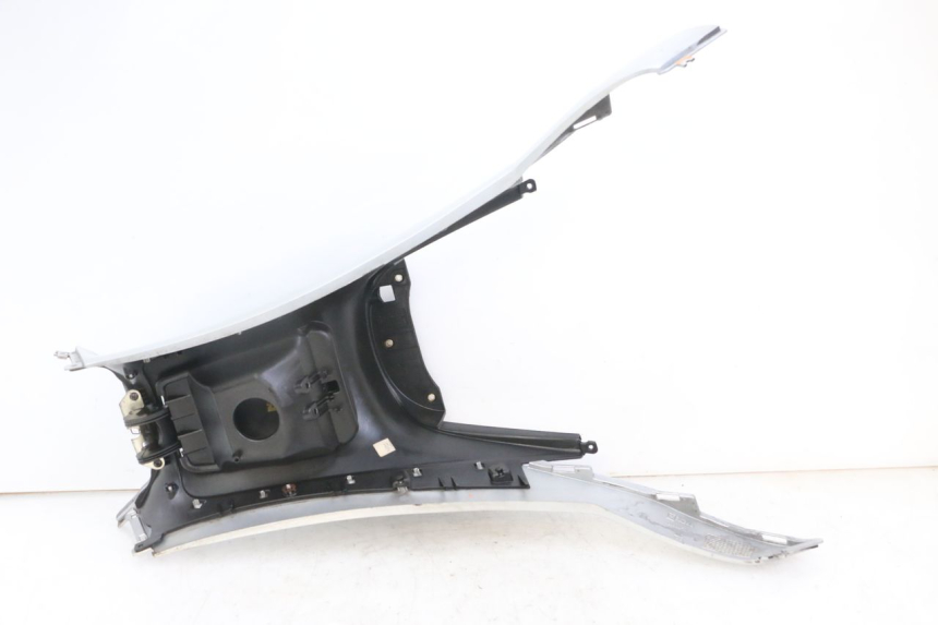 photo de TANK VERKLEIDUNG PIAGGIO MP3 LT 300 (2010 - 2016)