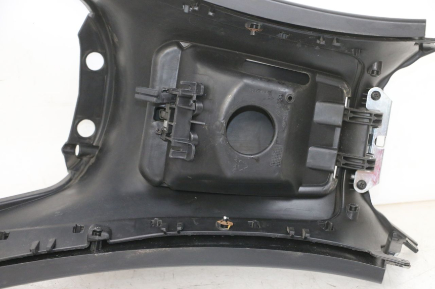 photo de TANK VERKLEIDUNG PIAGGIO MP3 500 (2016 - 2018) - Weitere Ansicht des Artikels