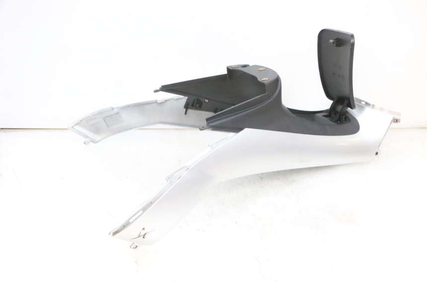 photo de TANKVERKLEIDUNG PIAGGIO MP3 RL 250 (2007 - 2010) - Weitere Ansicht des Artikels