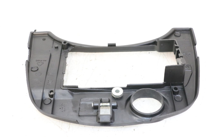 photo de TANK VERKLEIDUNG PIAGGIO VESPA LX IE 125 (2010 - 2012)