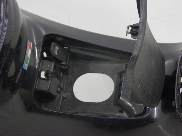 photo de TANK VERKLEIDUNG PIAGGIO XEVO - X EVO 125 (2010 - 2015)