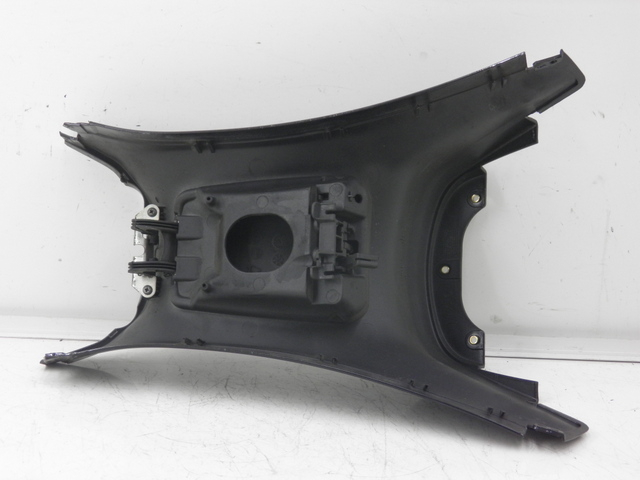 photo de TANK VERKLEIDUNG PIAGGIO XEVO - X EVO 125 (2010 - 2015)