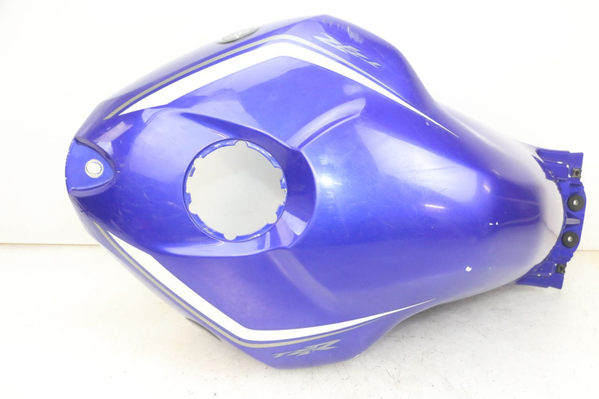 photo de TANK VERKLEIDUNG YAMAHA TZR 50 (2008 - 2016) - Details der Befestigungspunkte