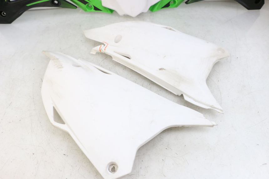 photo de KOMPLETTE VERKLEIDUNG KAWASAKI KX 85 (2014 - 2021)