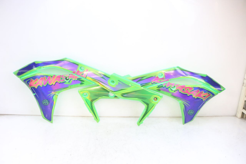 photo de KOMPLETTE VERKLEIDUNG KAWASAKI KXF KX-F 250 (2017 - 2019) - Profilansicht des Ersatzteils