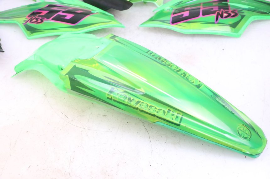 photo de KOMPLETTE VERKLEIDUNG KAWASAKI KXF KX-F 250 (2017 - 2019) - Zoom auf Komponenten
