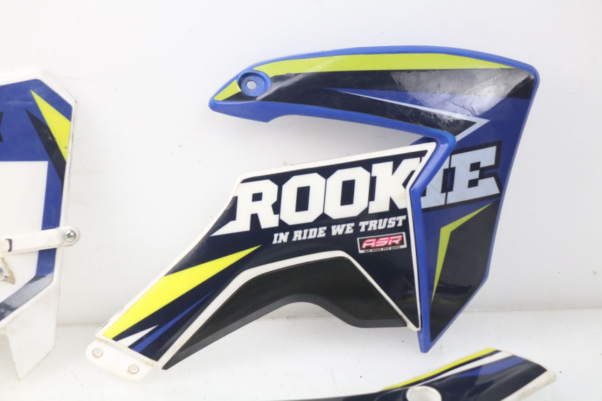 photo de KOMPLETTE VERKLEIDUNG MINI MX ROOKIE 125
