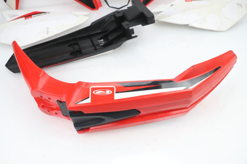 photo de KOMPLETTE VERKLEIDUNG RIEJU MRT 50 (2018 - 2021)