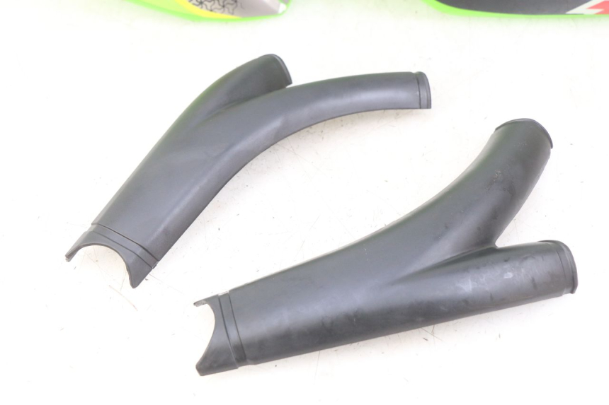 photo de VOLLVERKLEIDUNG KAROSSERIE APOLLO RFZ 150