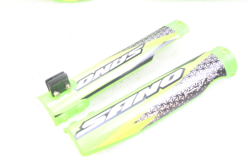 photo de VOLLVERKLEIDUNG KAROSSERIE APOLLO RFZ 150