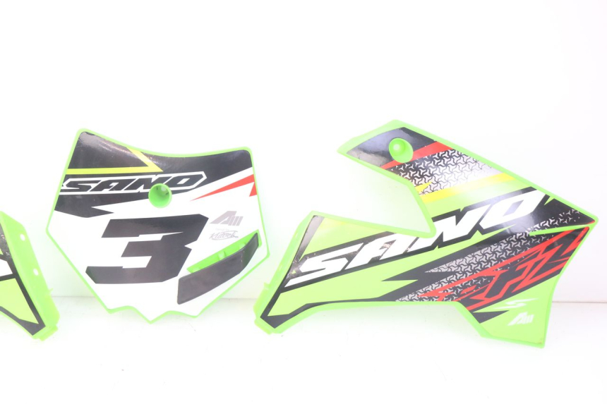 photo de VOLLVERKLEIDUNG KAROSSERIE APOLLO RFZ 150