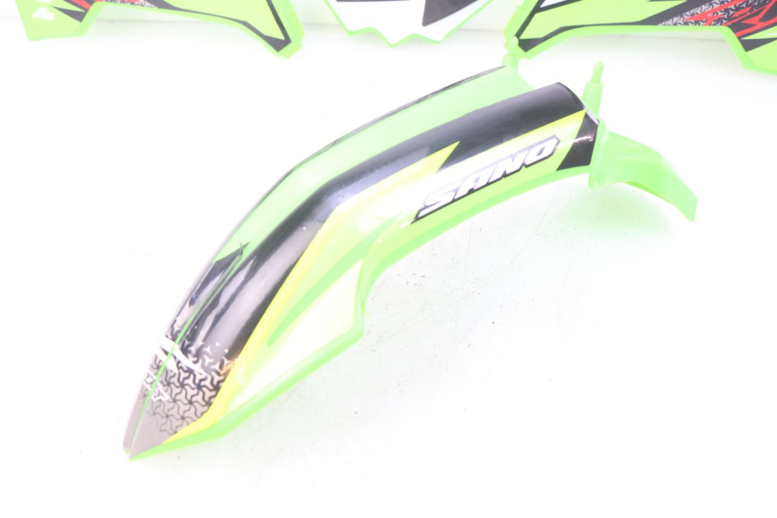 photo de VOLLVERKLEIDUNG KAROSSERIE APOLLO RFZ 150