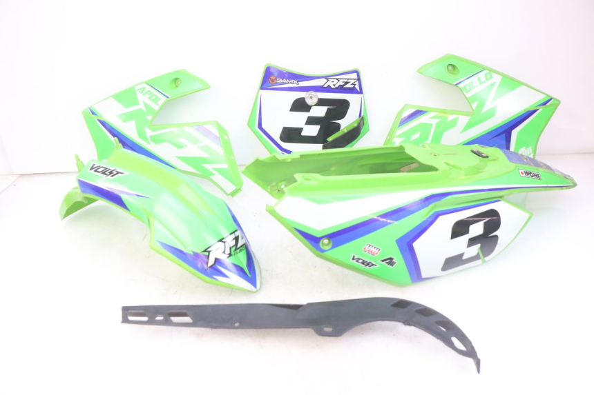 photo de VOLLVERKLEIDUNG KAROSSERIE APOLLO RFZ 125