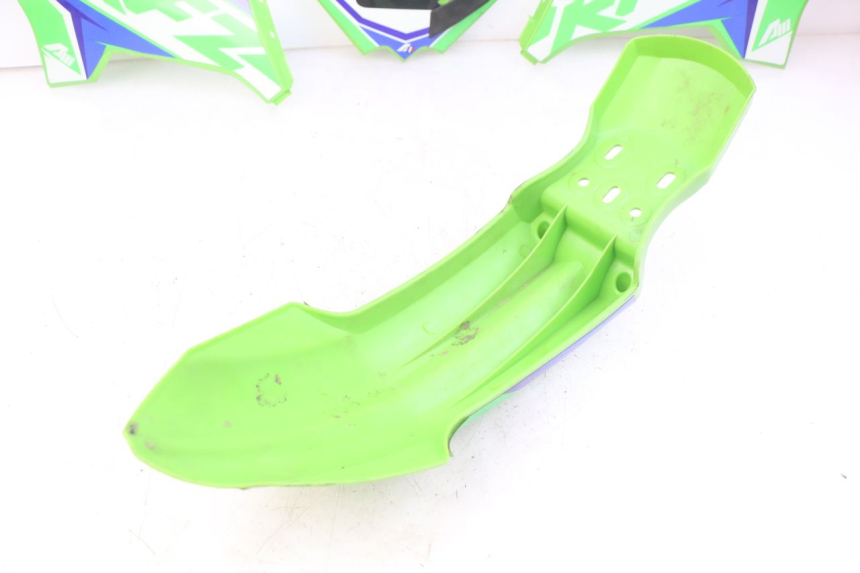 photo de VOLLVERKLEIDUNG KAROSSERIE APOLLO RFZ 125