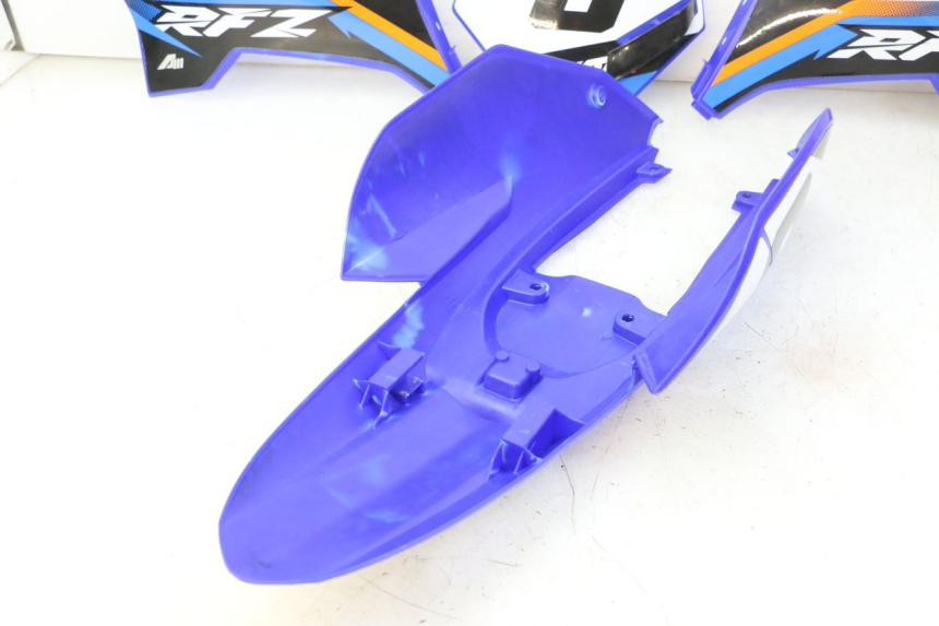 photo de VOLLVERKLEIDUNG KAROSSERIE APOLLO RFZ 125