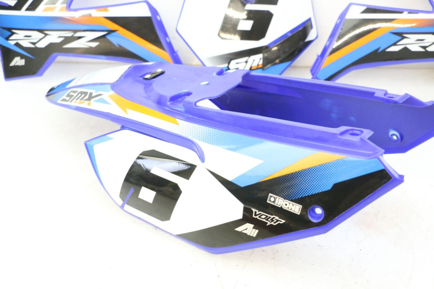 photo de VOLLVERKLEIDUNG KAROSSERIE APOLLO RFZ 125