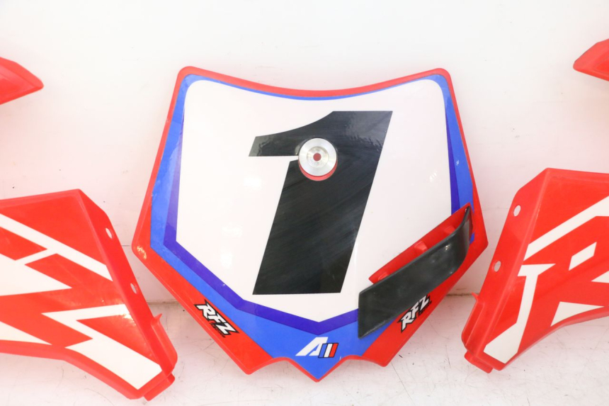 photo de VOLLVERKLEIDUNG KAROSSERIE APOLLO RFZ 125
