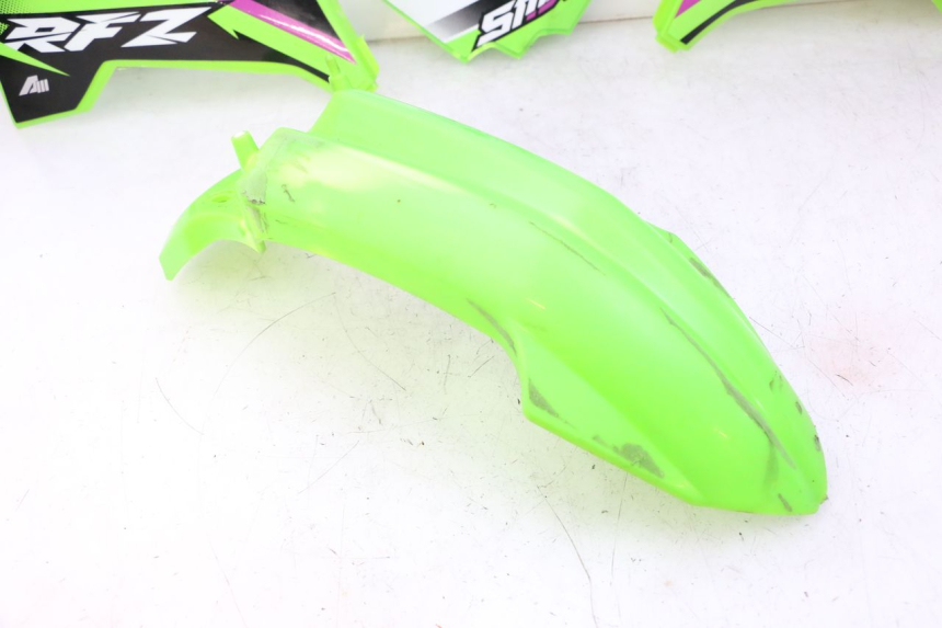 photo de VOLLVERKLEIDUNG KAROSSERIE APOLLO RFZ 125