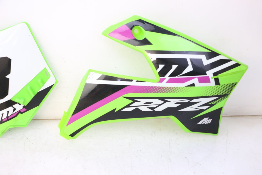 photo de VOLLVERKLEIDUNG KAROSSERIE APOLLO RFZ 125